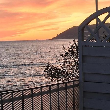 Apartmán Perfect Wave A 10 M Dal Mare Sanremo Exteriér fotografie